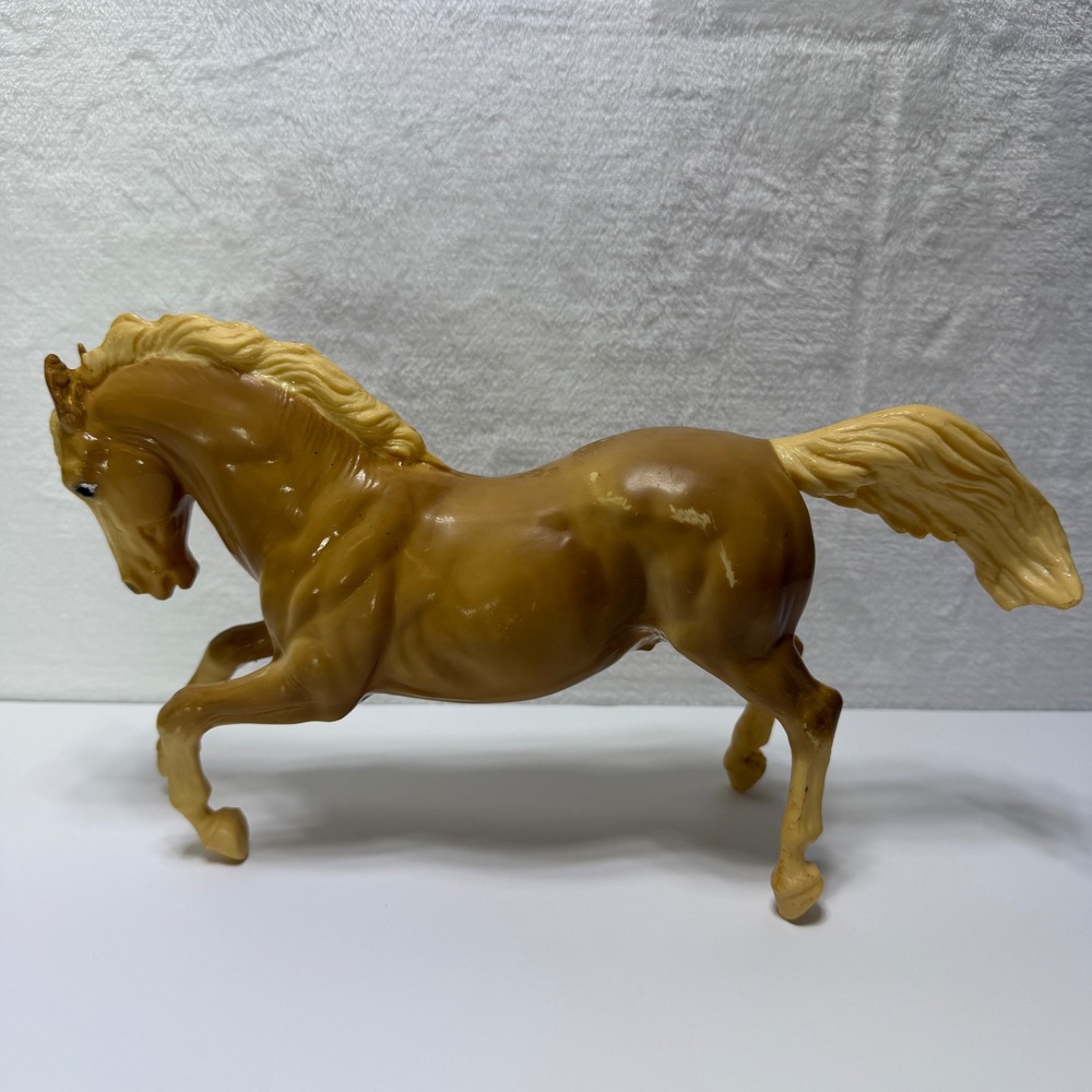 Vintage Breyer Glossy Palomino Fighting Stallion Model Horse Figurine